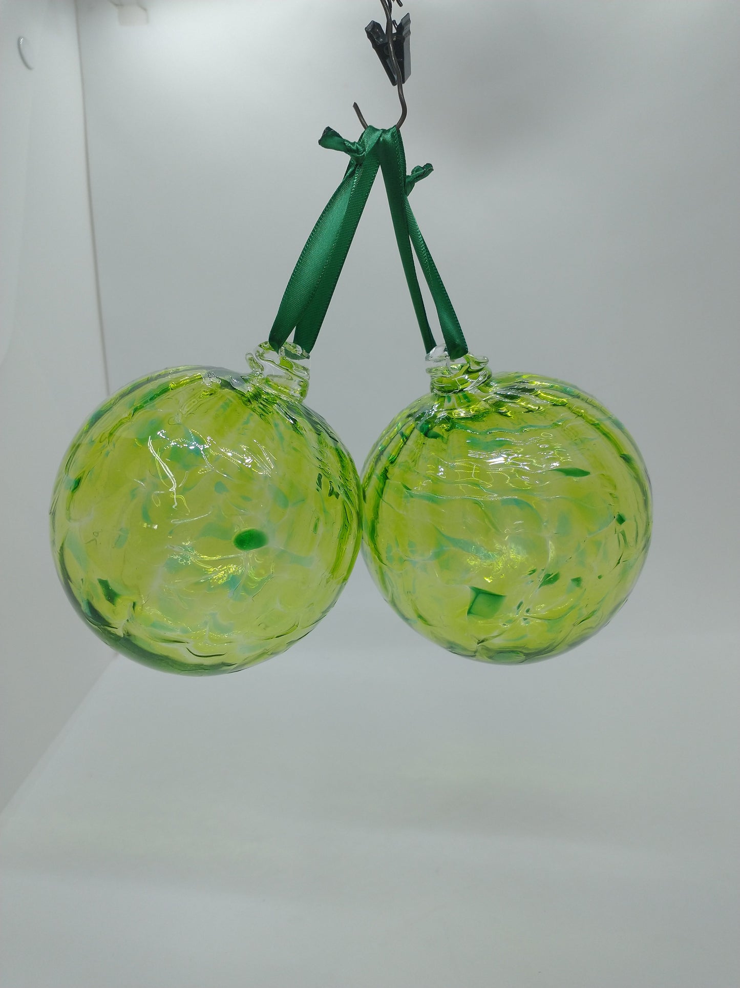 May Emerald Birthstone Ornaments Hand Blown Glass Ornament suncatcher Garden Ball home decor